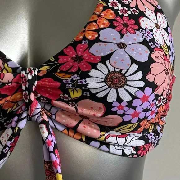 Time & Tru Floral Bikini Top - Picture 8 of 9